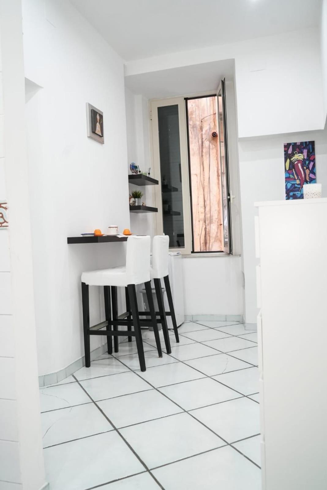 Casa Vacanza La Spagnola Неаполь Экстерьер фото