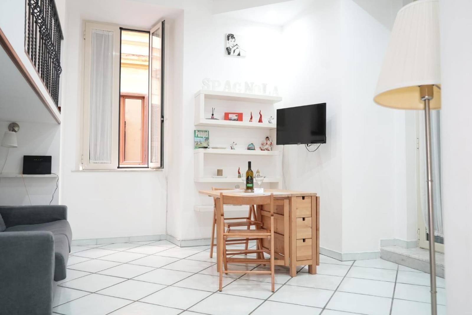 Casa Vacanza La Spagnola Неаполь Экстерьер фото